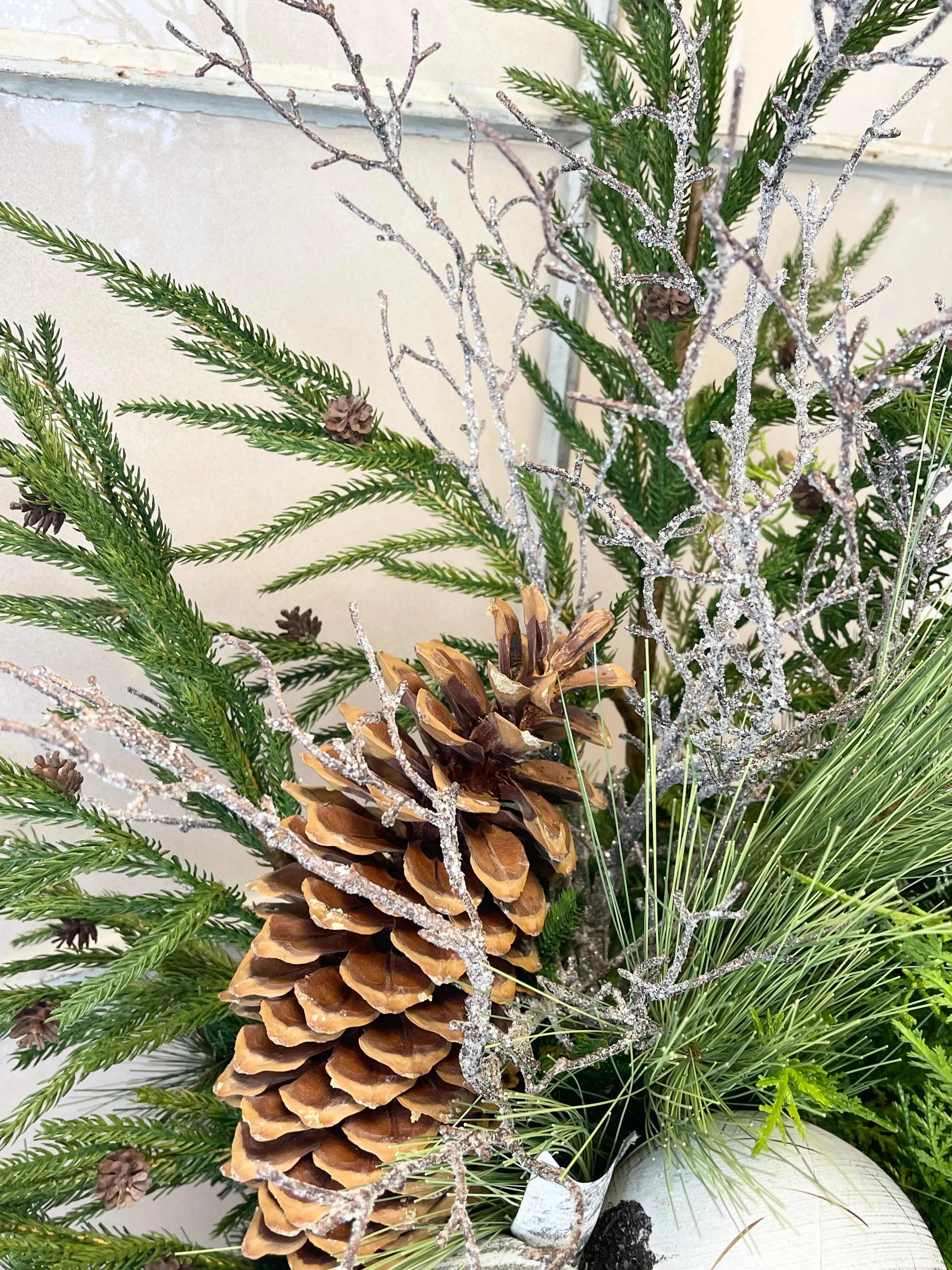 33" Beautiful Winter Porch Pot