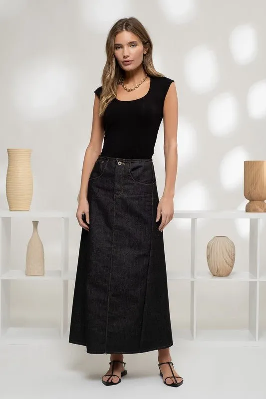 Black Reversible Knit Sleeveless Crop Top