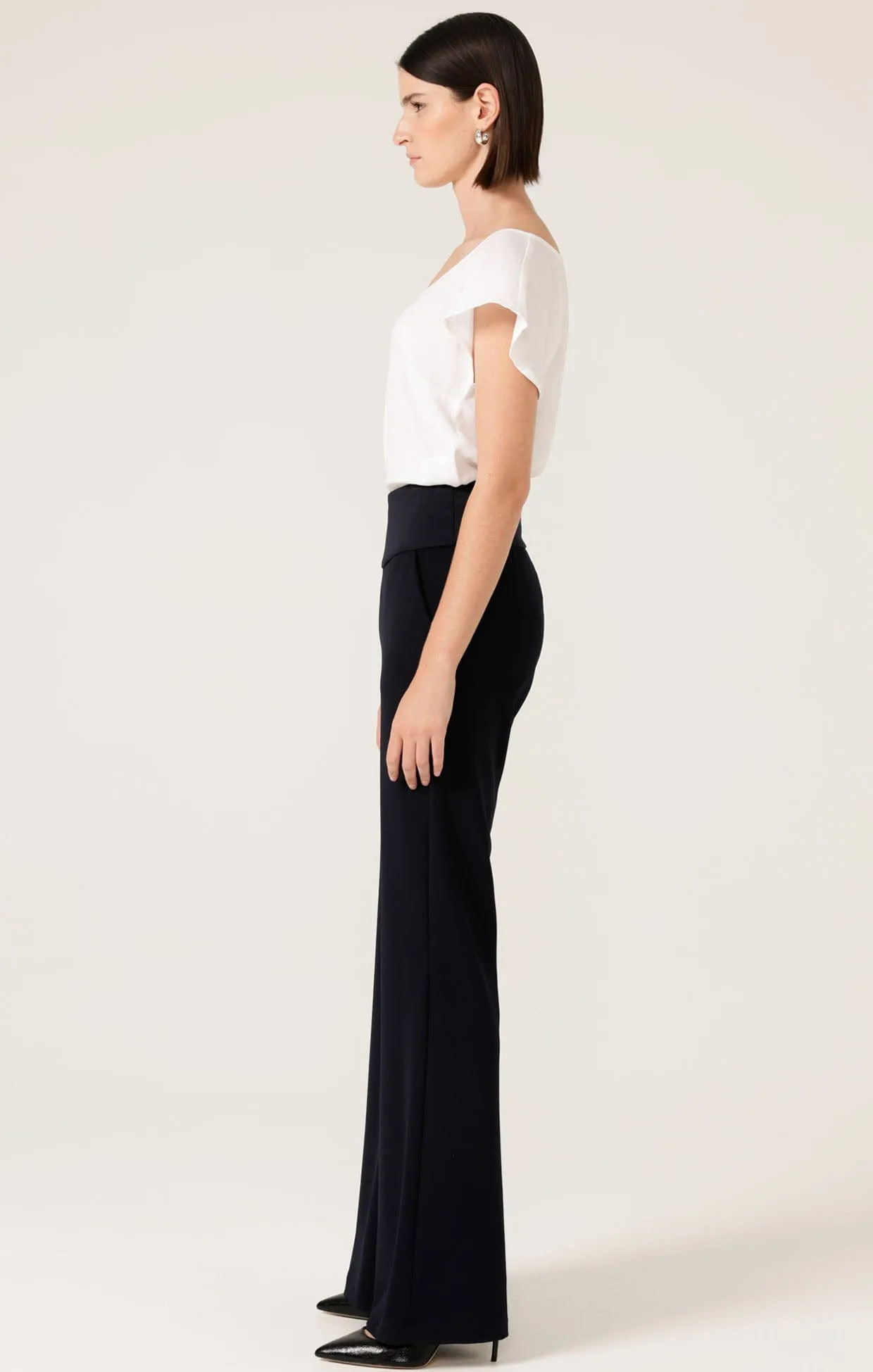 CLASSIC TROUSER IN NAVY