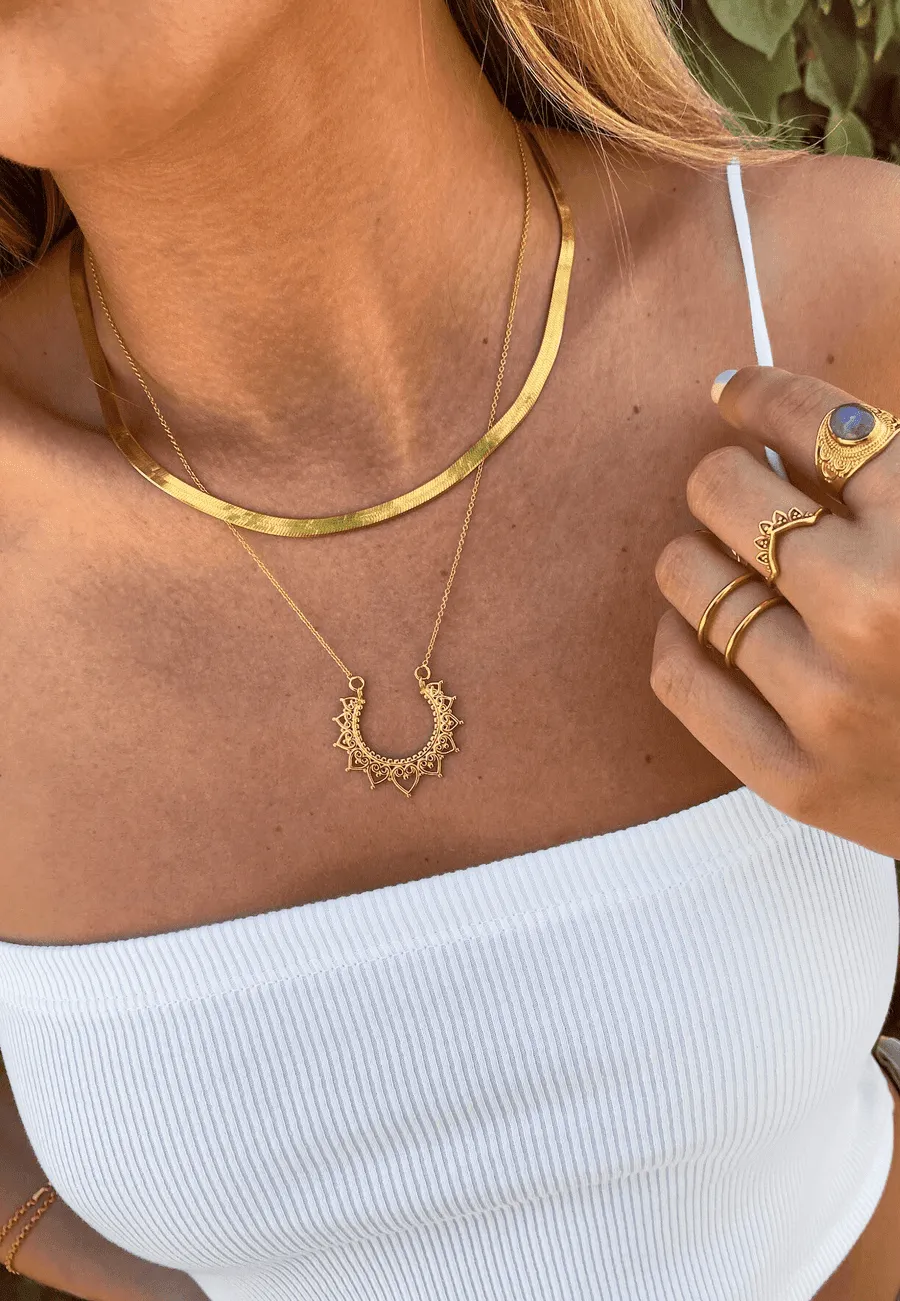 COLLAR KAMINI BAÑADO EN ORO