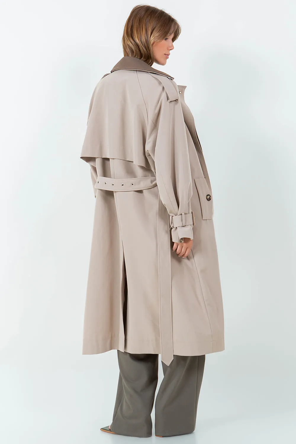 CONTRAST DOUBLE BREASTED TRENCH COAT - BROWN