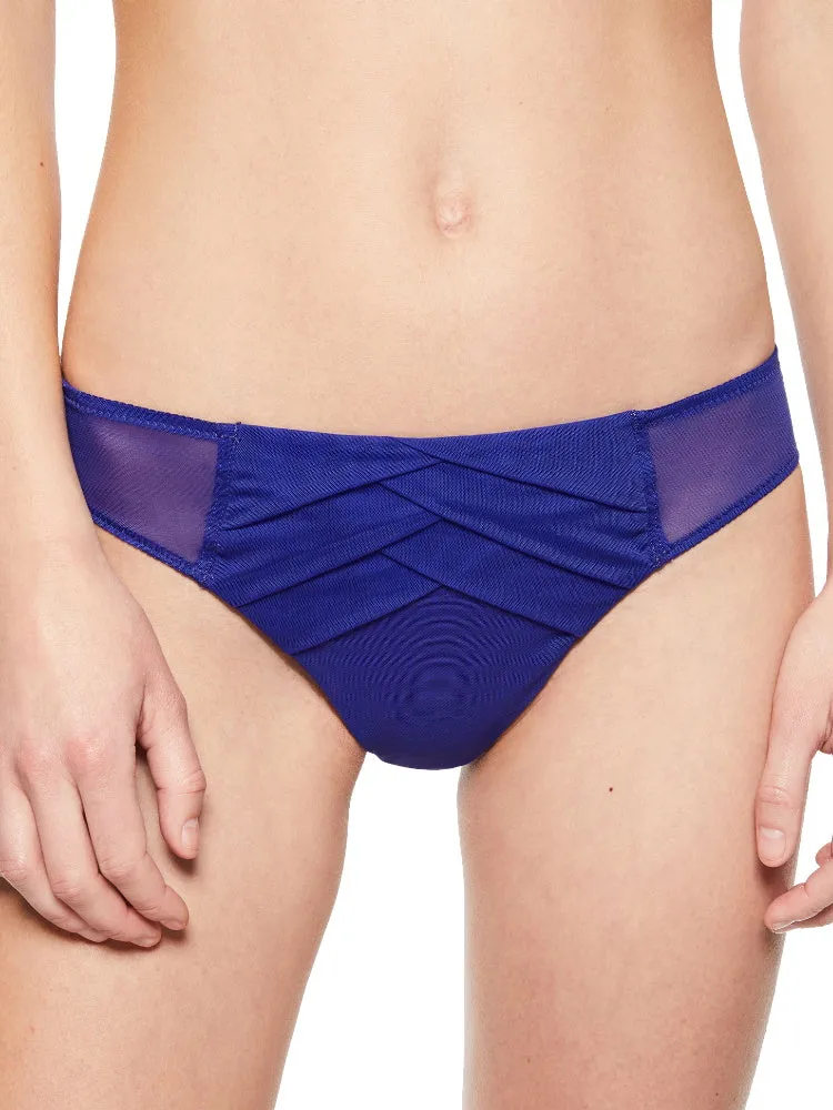 Encens Moi Brief