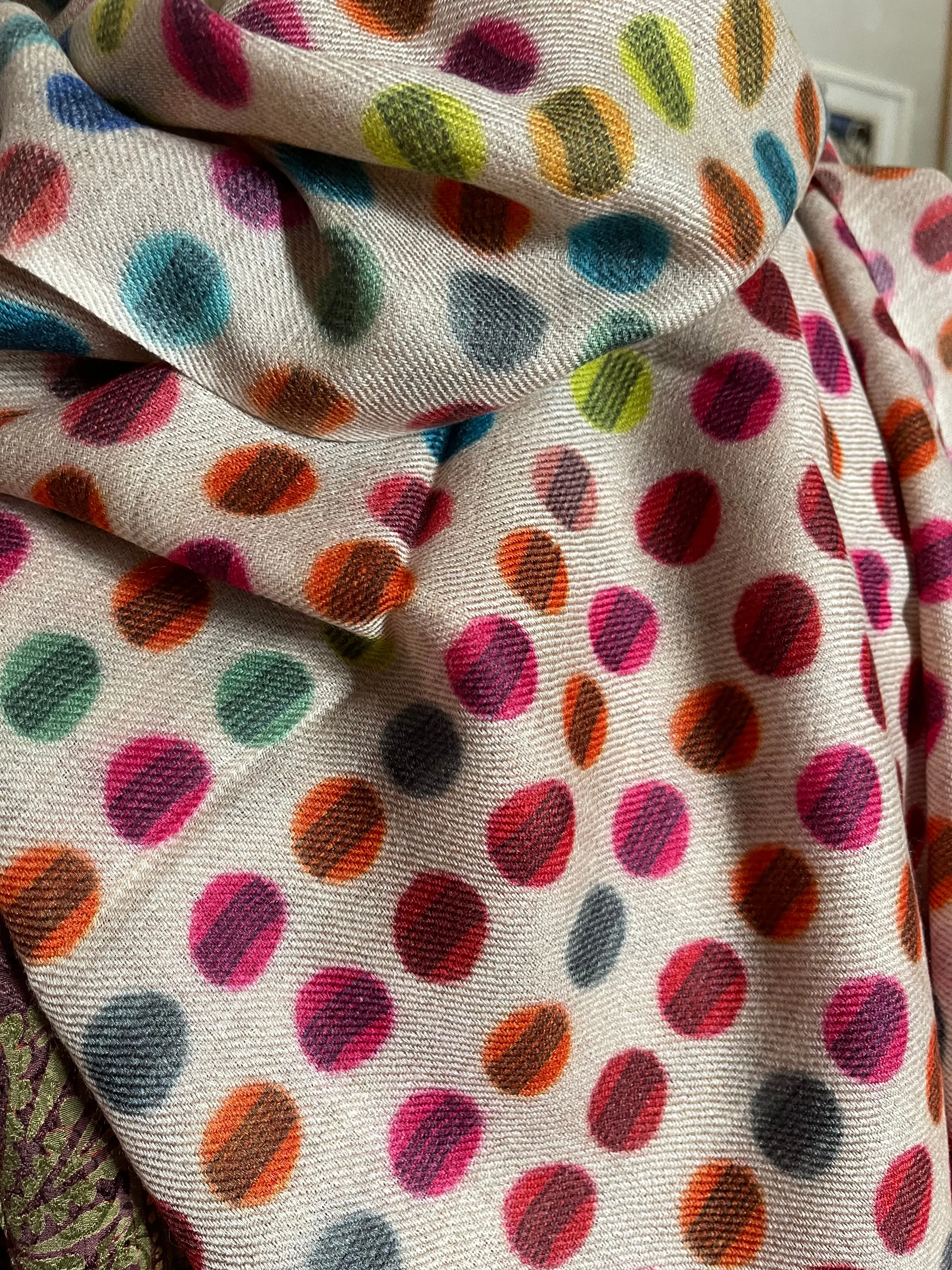 FINE MERINO WOOL - Night Lights