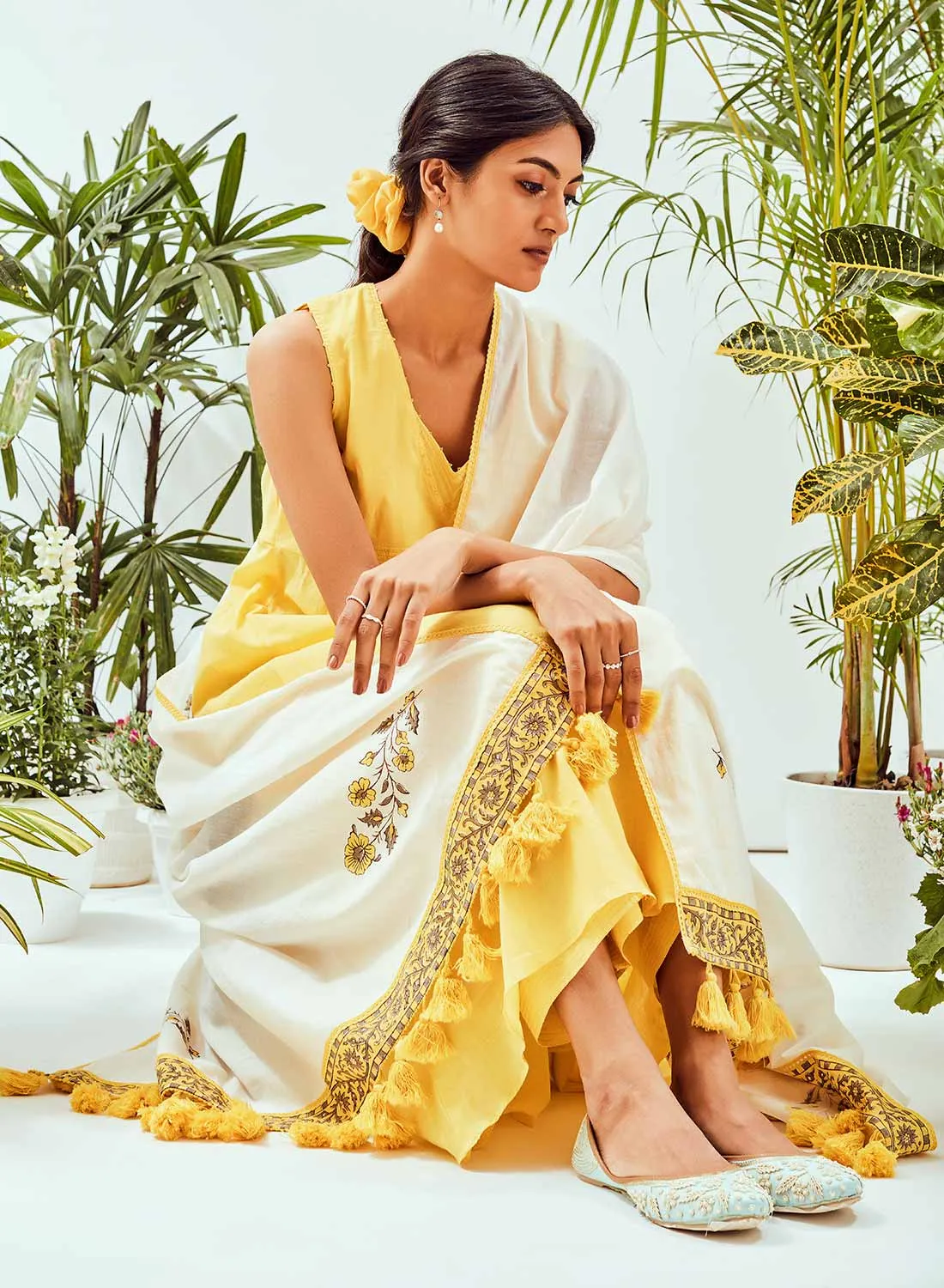 Marigold V Neck Set