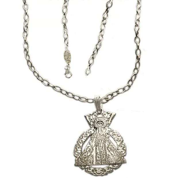 Medalla Virgen del Campo con cadena larga plata de ley