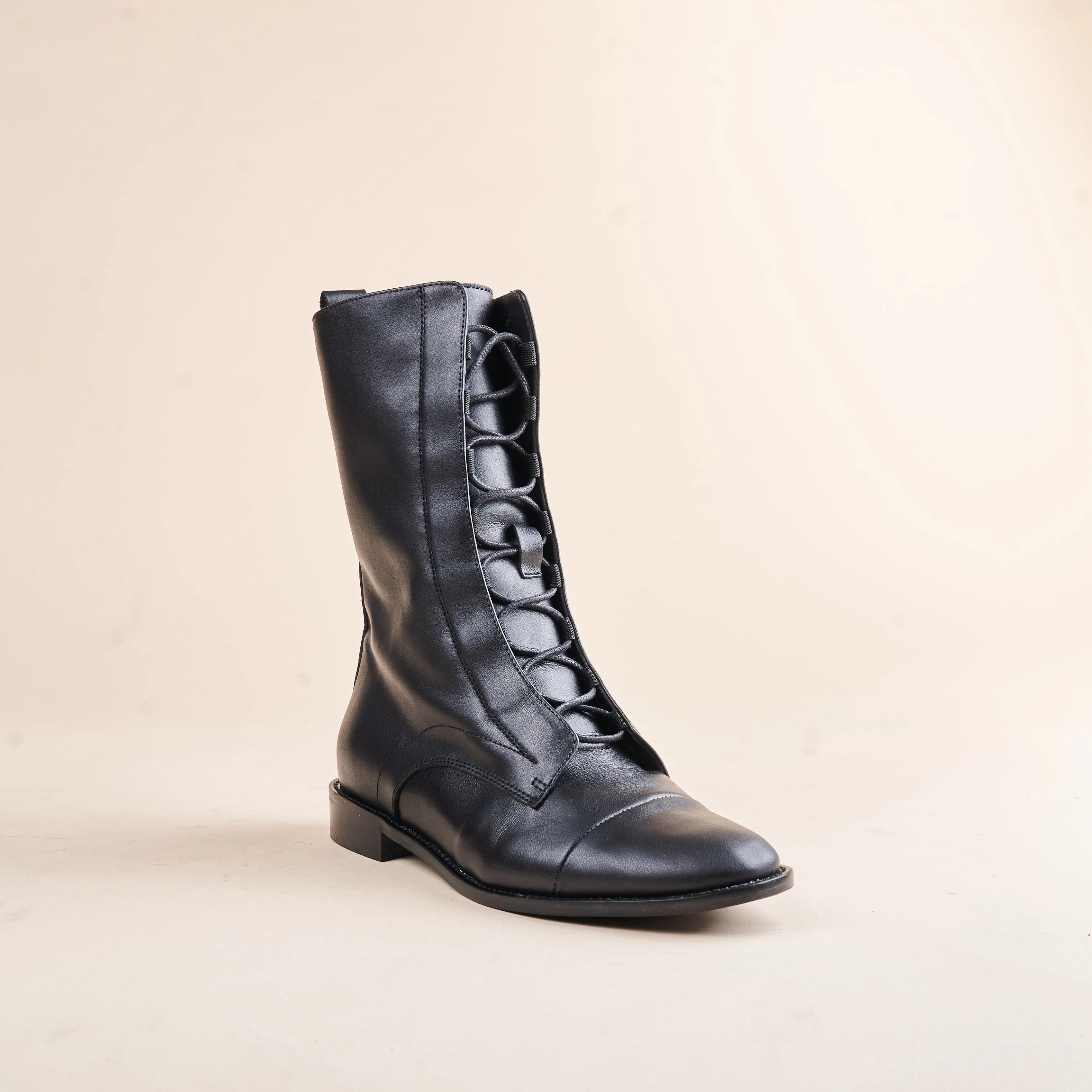 Milano - Black Leather