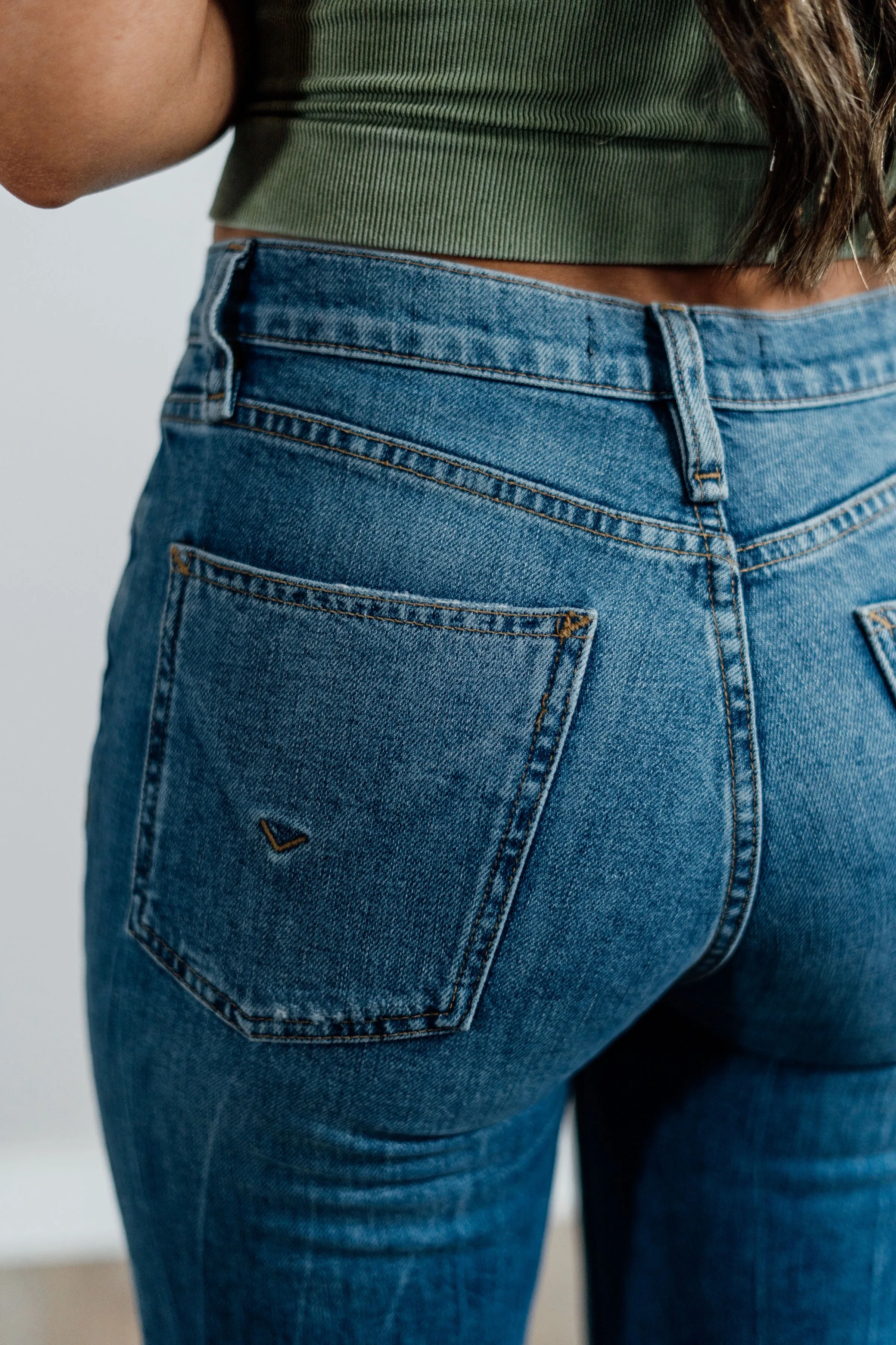 Penelope Cropped Straight Leg Jean