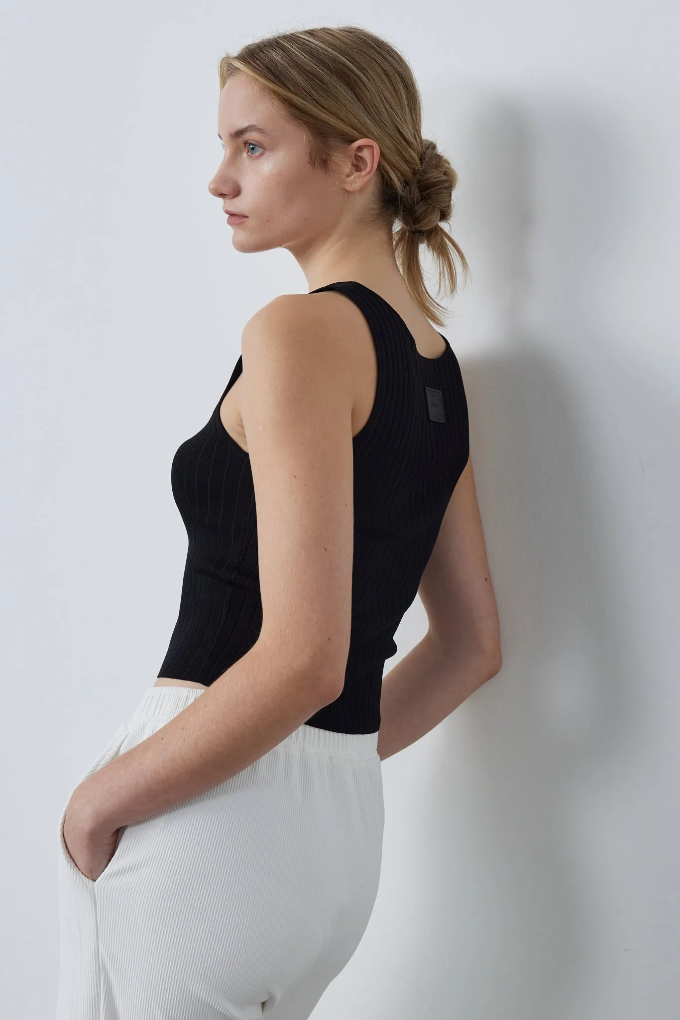 Ribbed Knit Cropped Tank Top