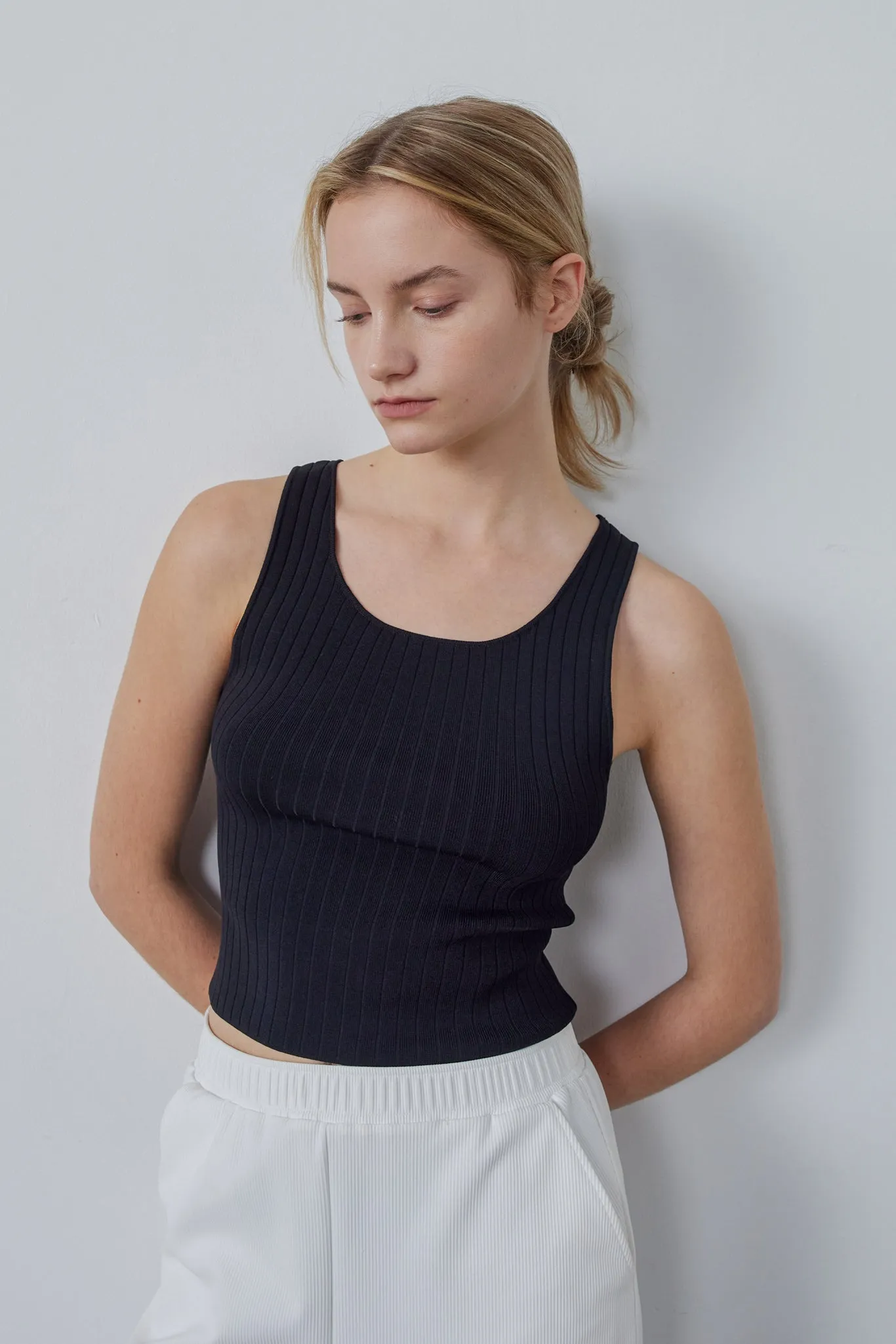 Ribbed Knit Cropped Tank Top
