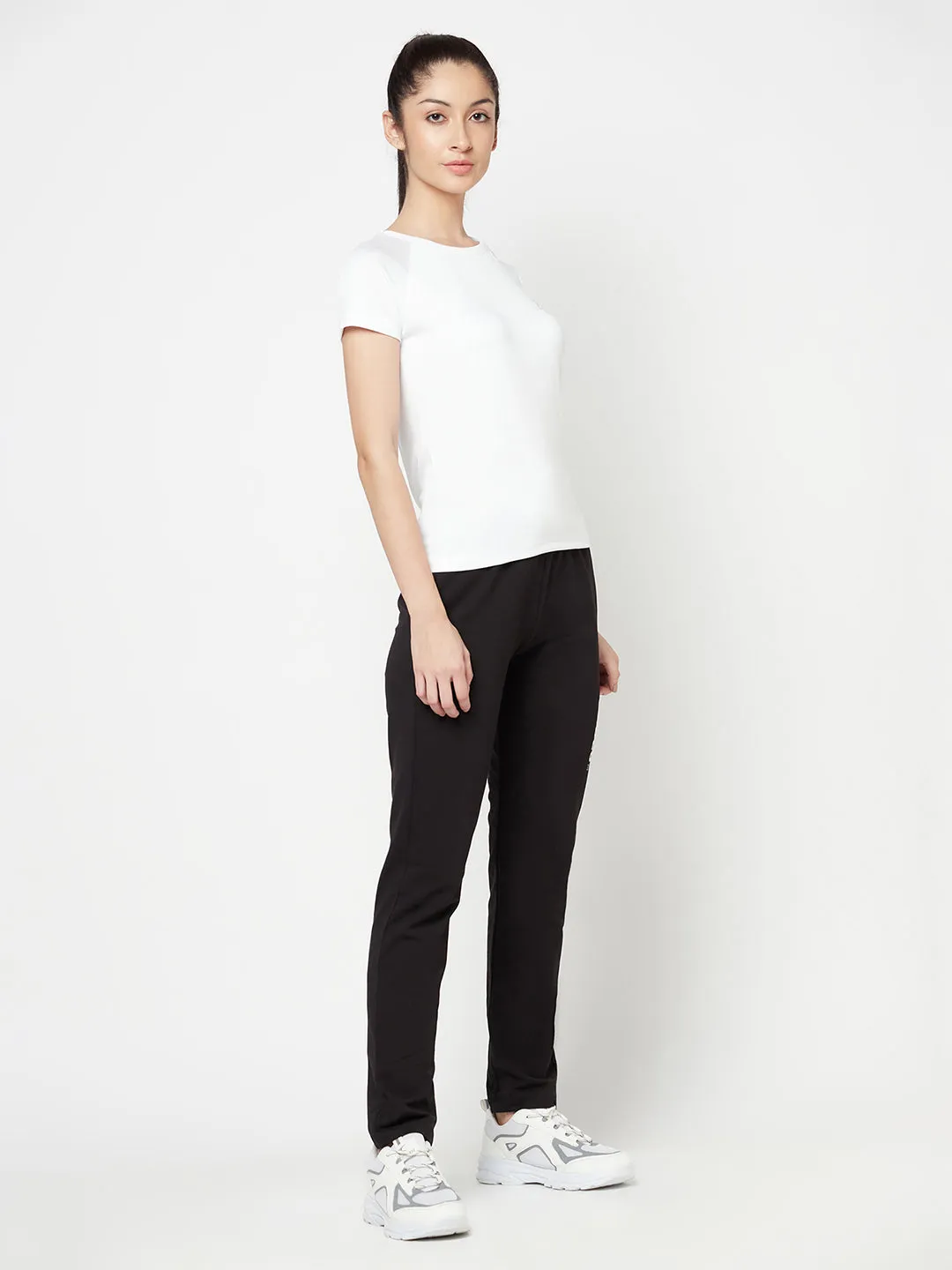 Women's Casual  Black Full length Mid rise Track Pants
