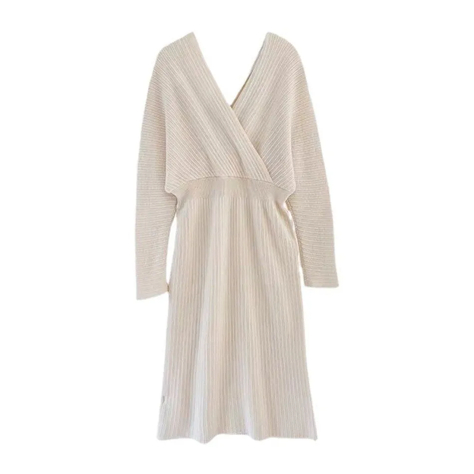 Women's Celebrity Style Sweater Dress V-Neck Backing Temperament Commuter Knit Long Sweater Dress