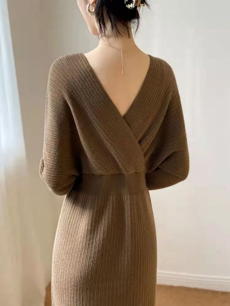 Women's Celebrity Style Sweater Dress V-Neck Backing Temperament Commuter Knit Long Sweater Dress